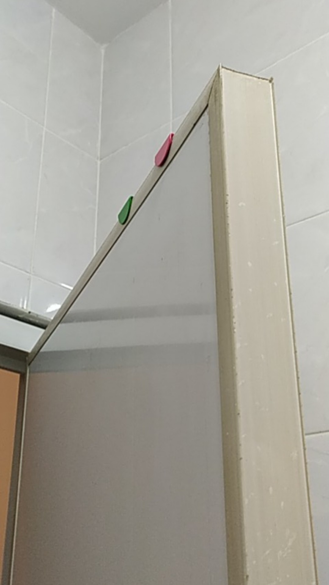 Gantungan Hook Kail Barang Di Pintu / Sekat Serbaguna P38