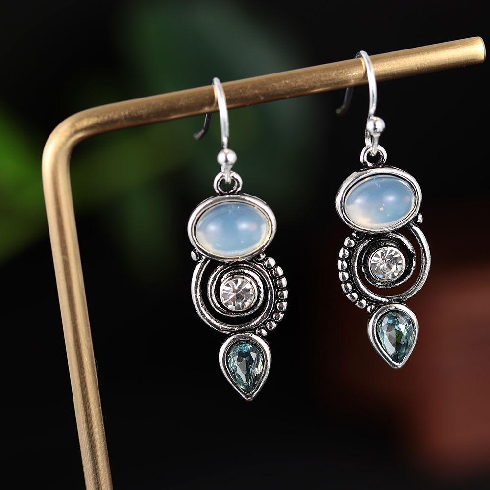 R-flower 1pasang Moonstone Earrings Chic Vintage Perhiasan Menjuntai Pertunangan Pernikahan Turquoise