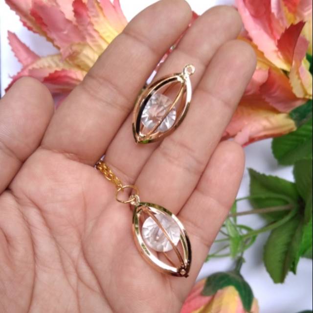 

Bandul pembatas perlusin Kode 3