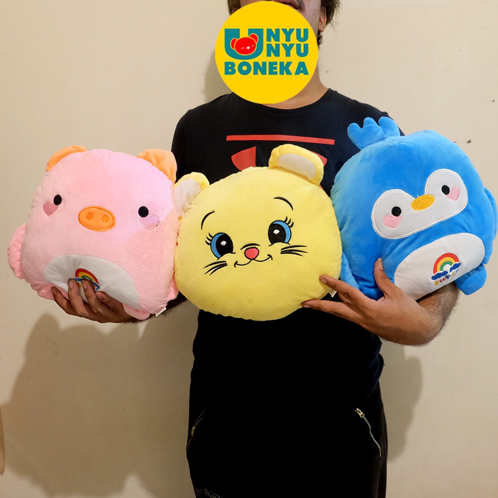 bantal boneka pinguin twetty pig babi animal kursi mobil