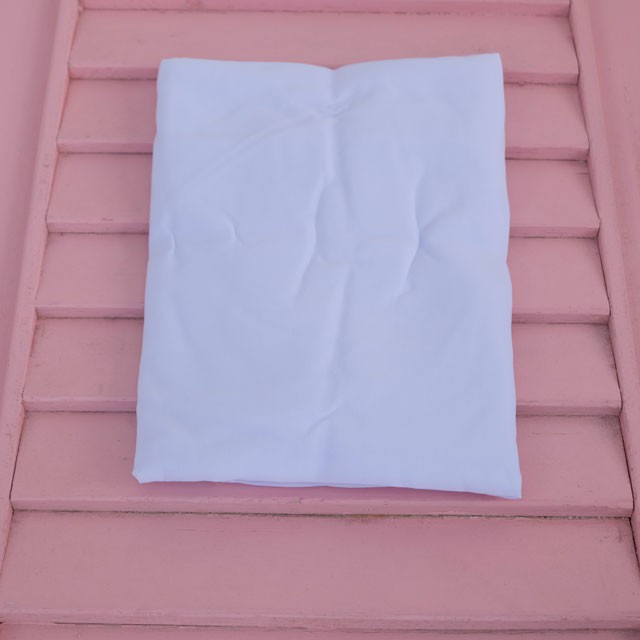 Jilbab Segiempat Wolfis 130x130  ( Kerudung Syari Polos )-PUTIH