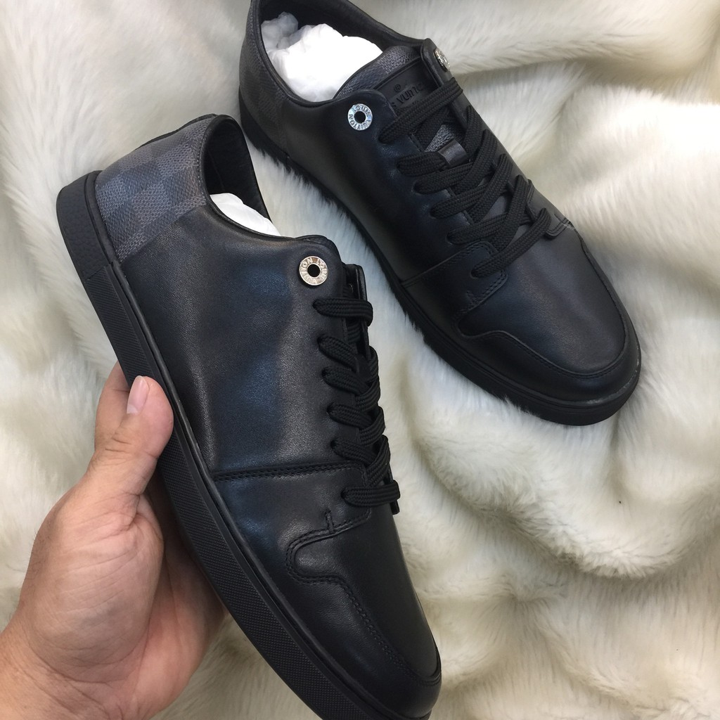 Sepatu Sneakers Louis Vuitton Mirror Quality