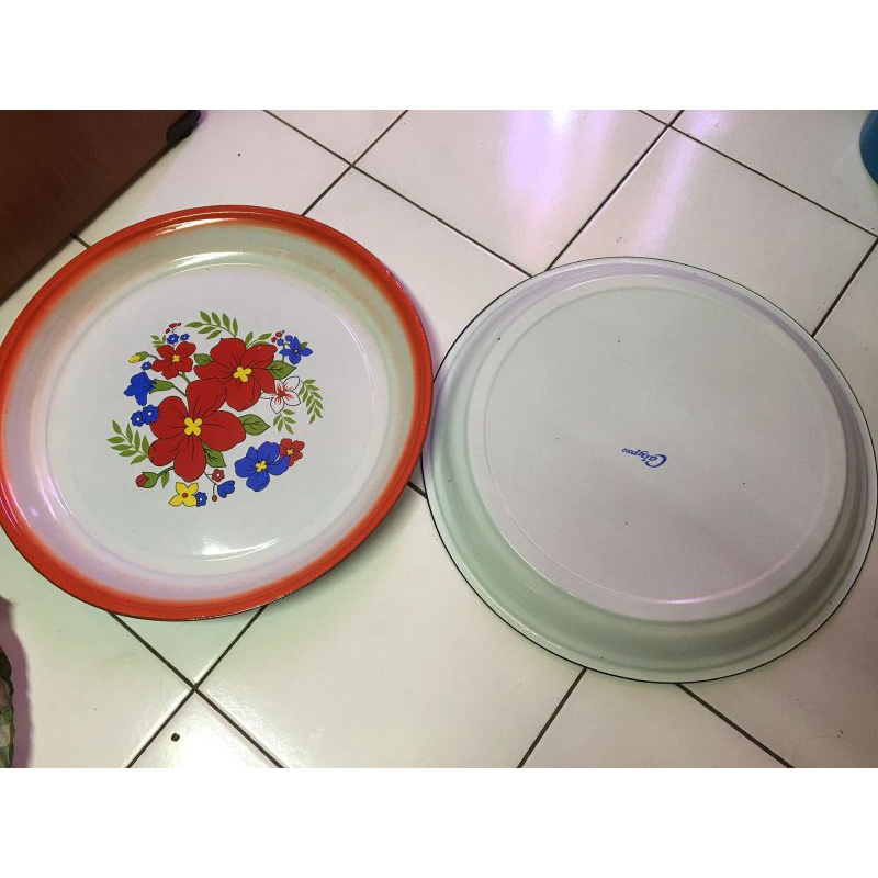 Nampan Baki Enamel Seng Kaleng Jadul 45 Cm Kembang Calypso/50 cm