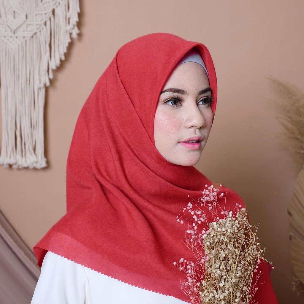 Jilbab segi empat bella square laser cut / bella laser cut / segi empat laser cut