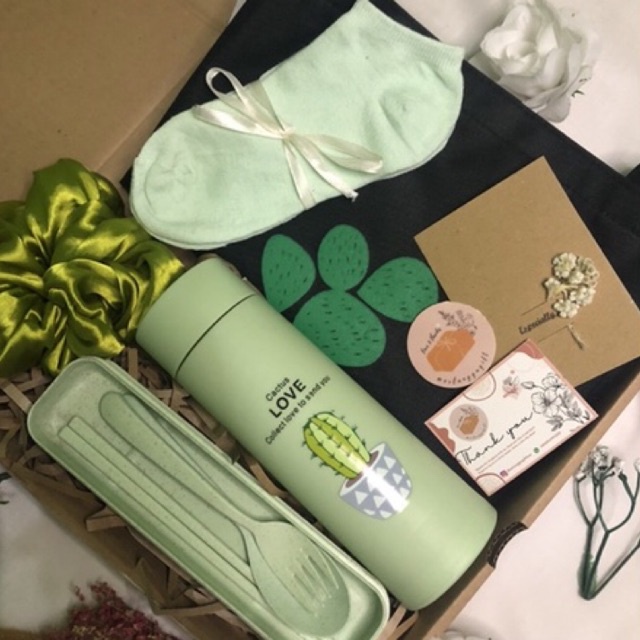 PAKET JOY / KADO ULANG TAHUN HAMPERS MURAH / GRADUATION / HADIAH CEWEK COWOK / MURAH MERIAH / GRADUATION / KADO SIDANG / PERPISAHAN / GIFT BOX ACARA / EVENT / PEMATERI / SAHABAT