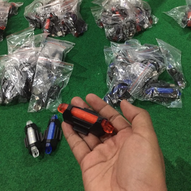lampu belakang sepeda (bisa dicas)
