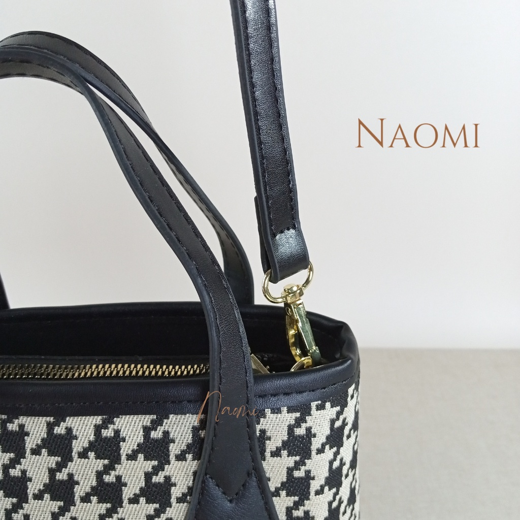 NAOMI - Chaterine Sling Bag Import - Tas Fashion Wanita  - Tas Bahu Wanita - Tas Wanita - Tas Naomi - Naomi Bag