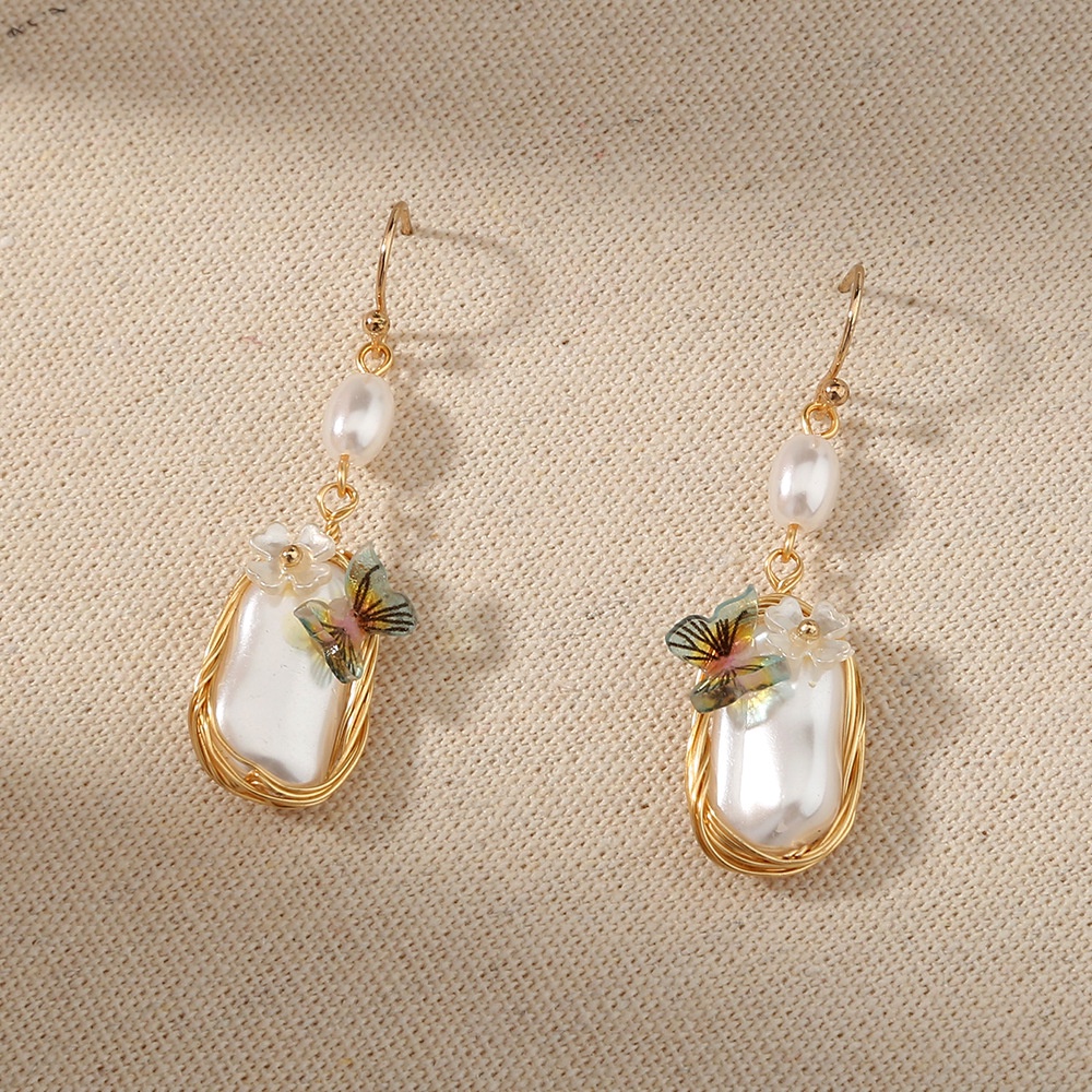 Anting Bentuk Kupu-Kupu Aksen Mutiara Gaya Retro