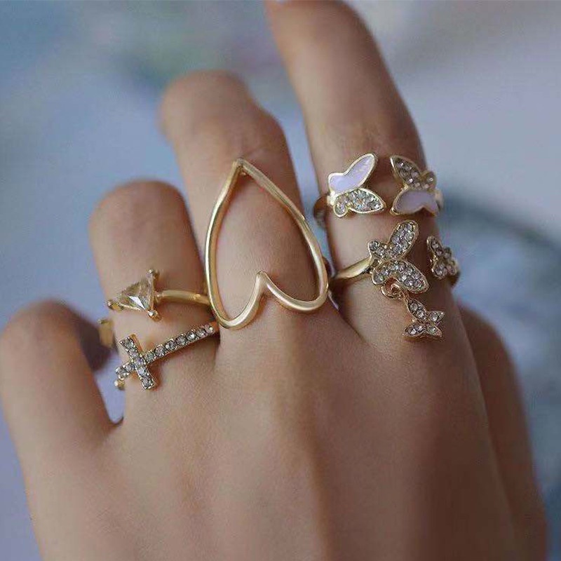 5pcs / Set Cincin Desain Kupu-Kupu Hati Segitiga Hollow Aksen Berlian Penuh Untuk Aksesoris Wanita Butterfly