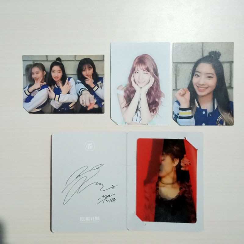 Official Photocard Twice Album Page Two Sana Dahyun Jihyo Jeongyeon Momo