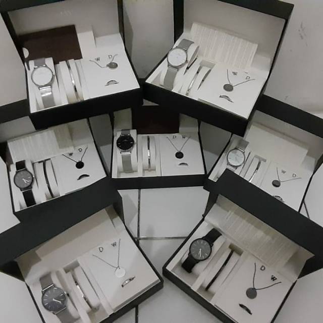 JAM TANGAN WANITA DANIEL WELINGTON LENGKAP FULLSET 