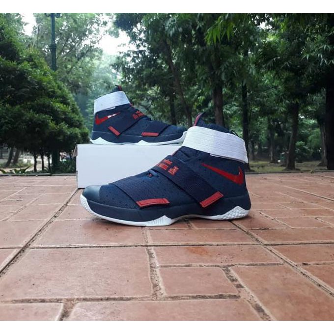 Kualitas Terbaik Sepatu Basket Nike Lebron Soldier 11 USA SDWEP