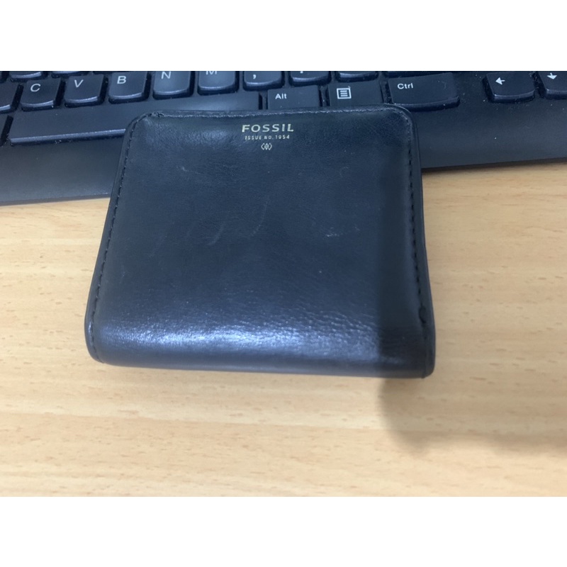 Preloved Fossil small wallet Sydney