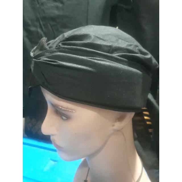 Iket jawa sunda blangkon lipat hitam polos