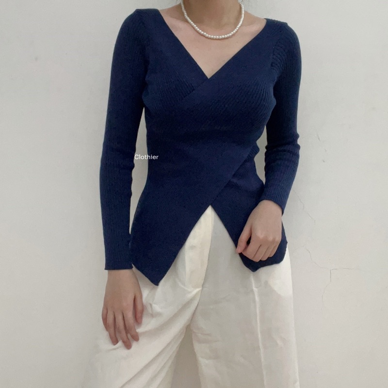 CLOTHIER - Camden Knit Top | V-Neck Ribbed Long Sleeves