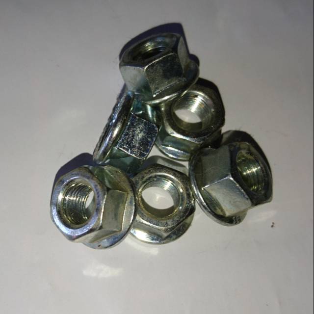 Mur as depan belakang sepeda