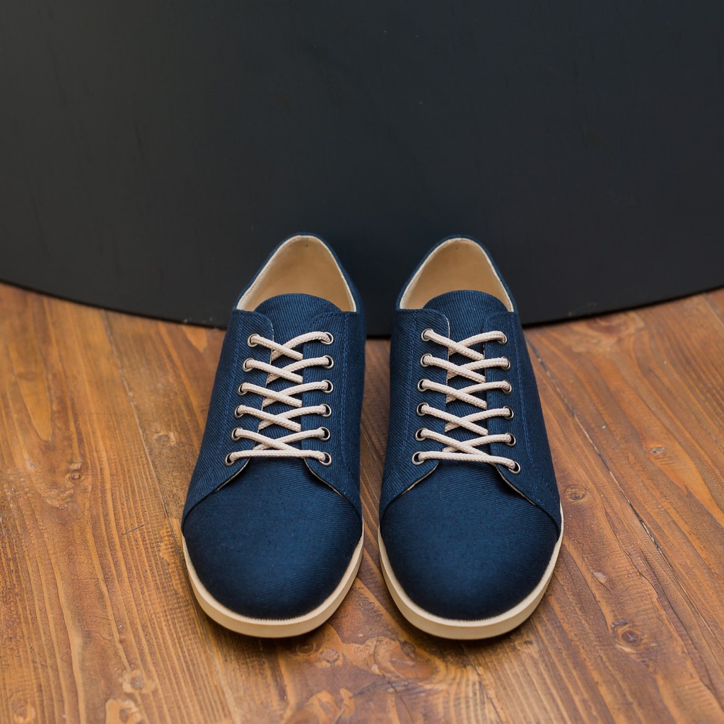 ELVRA Footwear - Sepatu Pria Sepatu Sneakers Sepatu Kasual Casual Sepatu Kanvas Canvas - Costa Navy Cream