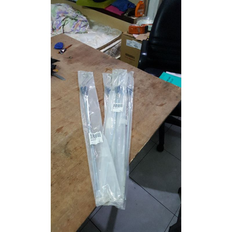 Dipstick Colokan oli mesin Panther 2.3 TBR5.2 Tongkat pengukur oli Panther 2.3 LORAMO 8-94469-783-0