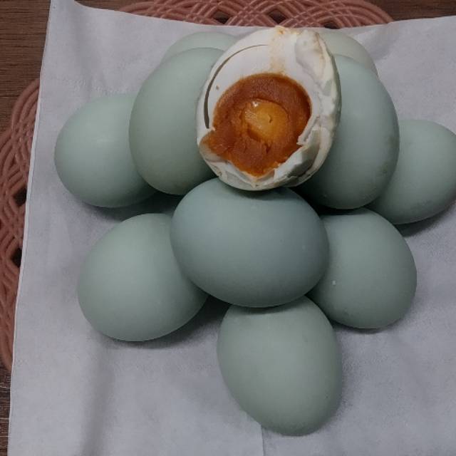 

Telur asin rebus