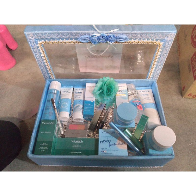 PAKET SESERAHAN WARDAH REQUEST A/WARDAH PAKET SESERAHAN LENGKAP/WARDAH HANTARAN NIKAH/PAKET KOSMETIK