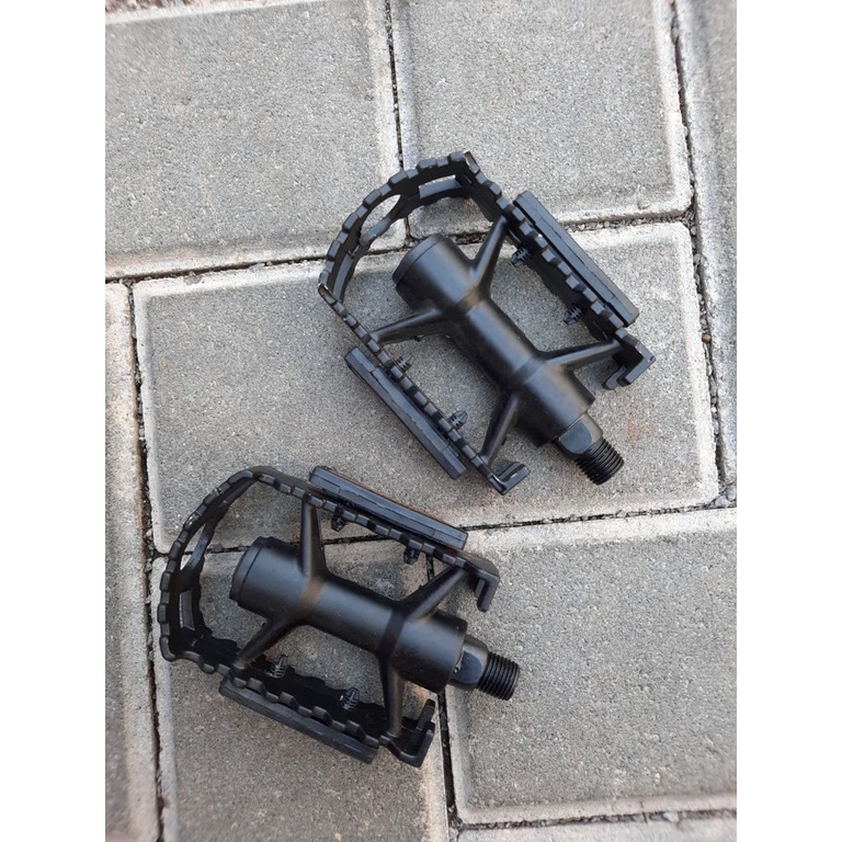 TERMURAH!!! Pedal Sepeda BMX / GENIO ALLOY Hitam As Kecil / Realpict