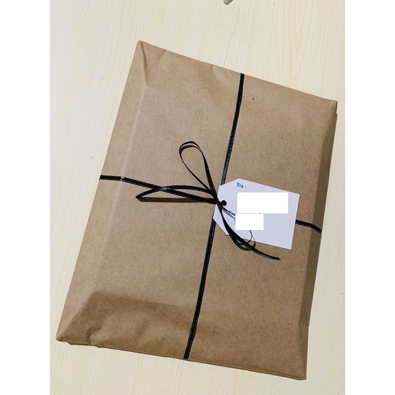 

JASA BUNGKUS KADO (UNTUK MEMBUNGKUS PRODUK DI TOKO KAMI)