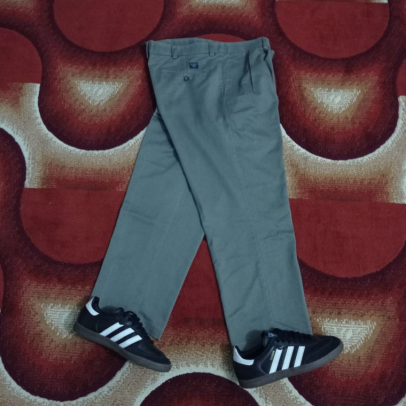 celana panjang chino Dockers
