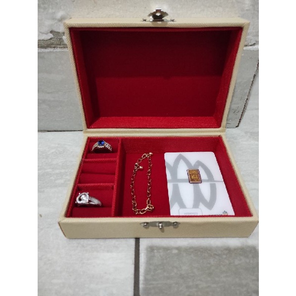 box perhiasan bahan kulit sintetis