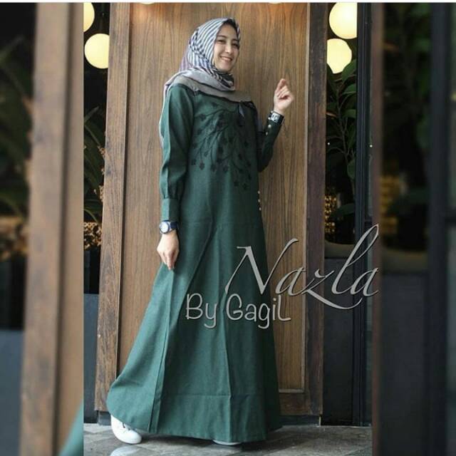 Fashion Wanita: Long Dress Muslim Lengan Panjang dengan Kancing, Warna Polos