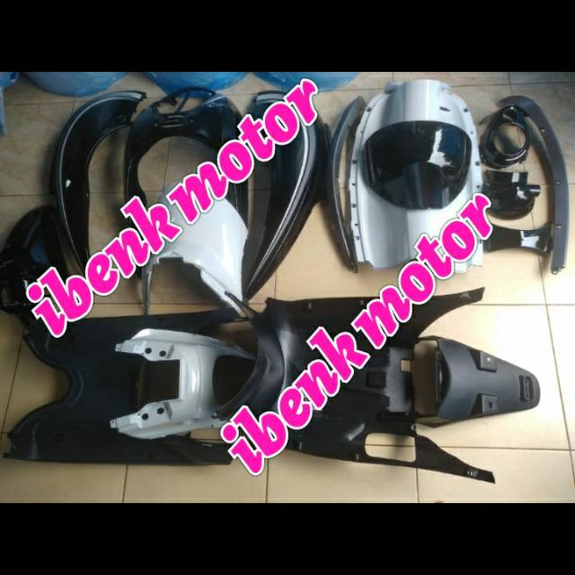 Cover Body Full Kasar Halus Honda Scoopy Karbu 2010 2012 Warna Hitam Putih Shopee Indonesia