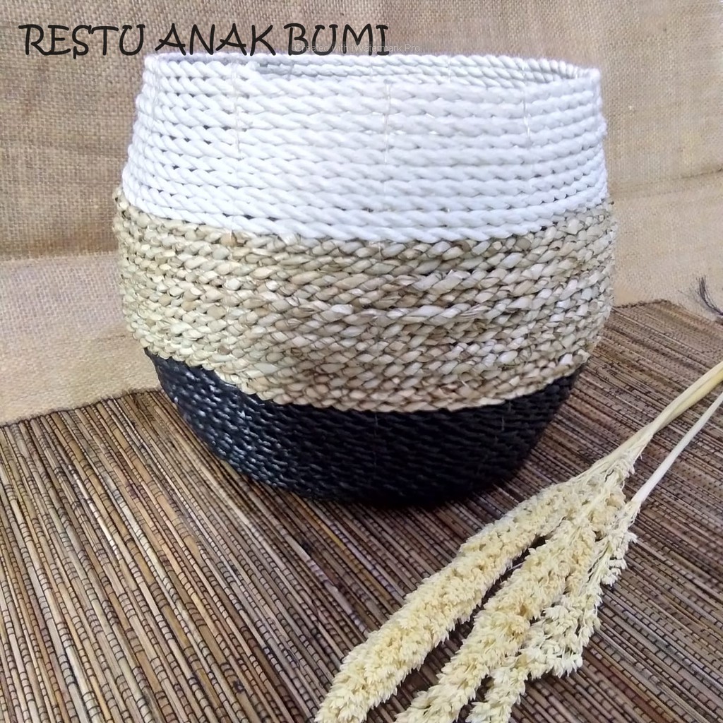 

Promo (M007) Seagrass Guci Small 18cm|Cover Pot|Laundry|Keranjang|Gift|Wadah|Tempat|Basket|Vas|Storage