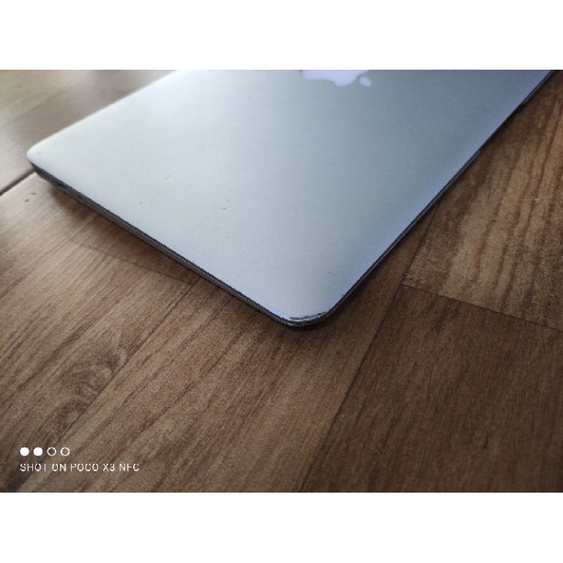 Macbook Air 11 inch 2015 Ram 4gb SSD 128gb