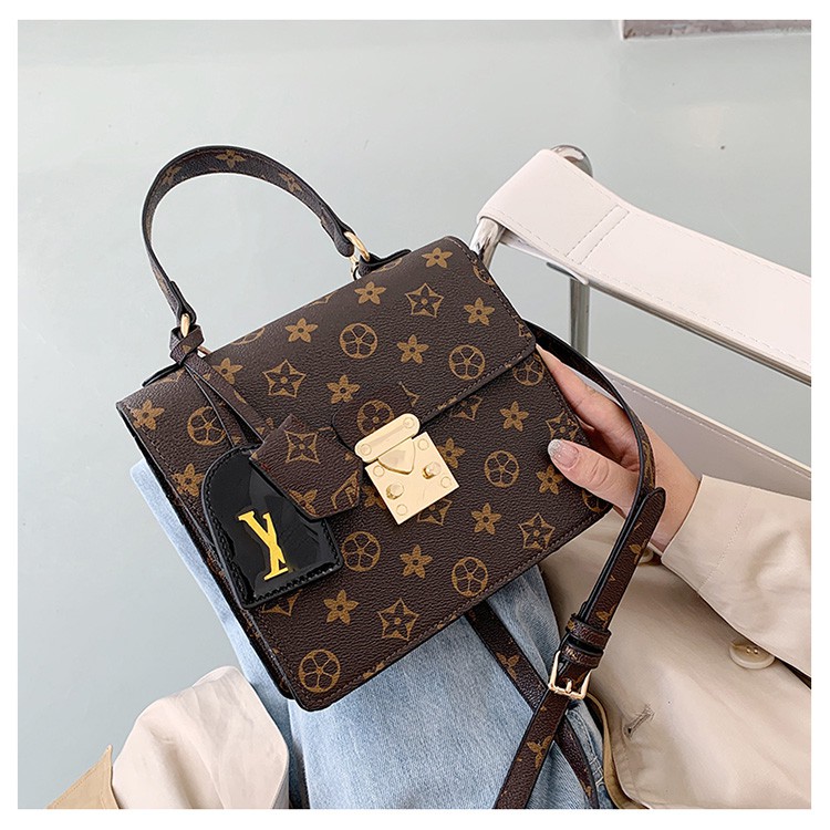 173365 Tas Selempang Wanita Import (1 KG MUAT 2)