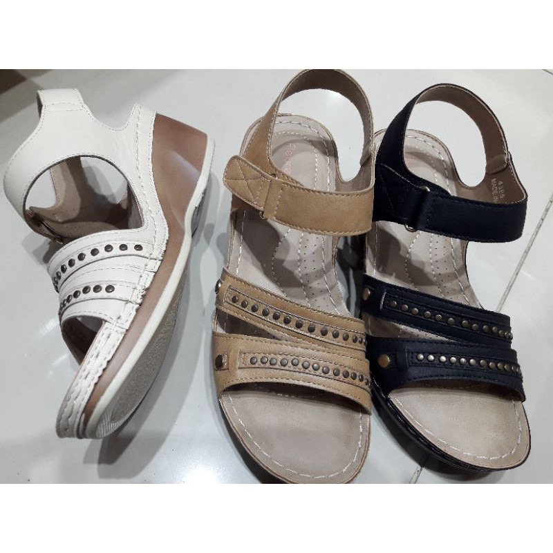 sandal wedges fleurette promo