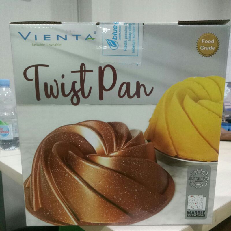 Vienta Twist Pan