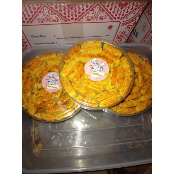 

KUE KERING (KASTENGEL) ready dengan kemasan 250gr