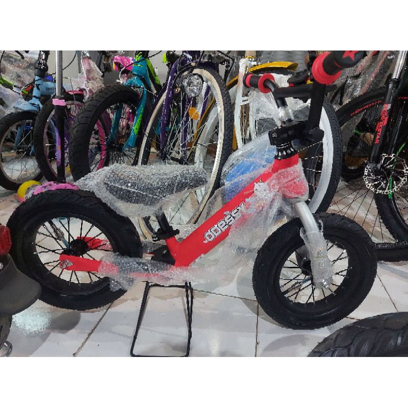 push bike odessy alloy plus helm and standart tengah