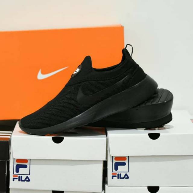 Sepatu Sport Santai Nike Kaishi Run Slip On Slop Tanpa Tali Full Black | COD
