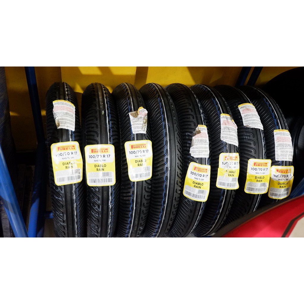 Ban Motor Pirelli DIABLO RAIN 100/70 R17