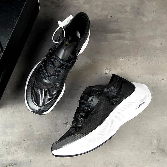 Sepatu Pria Nike Zoom x Vaporfly Next% Black White Premium Original