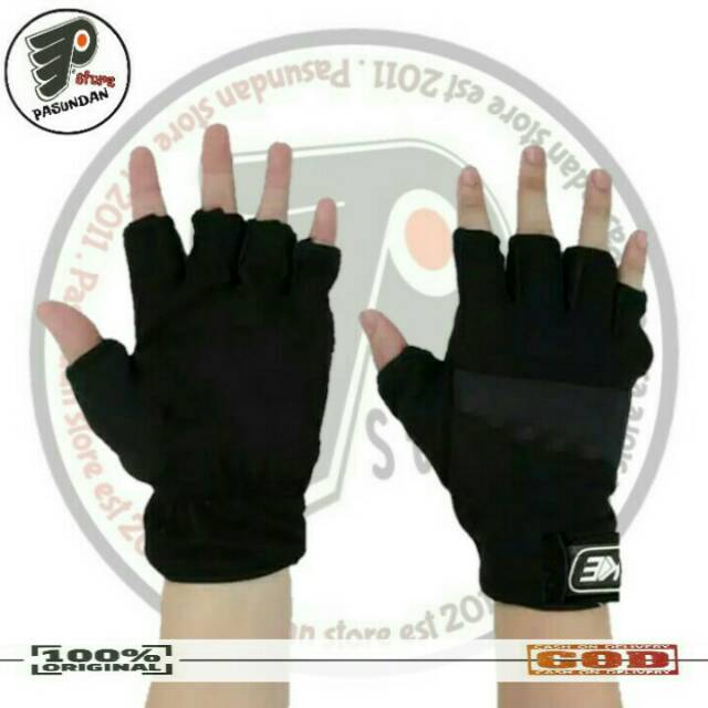 

SARUNG TANGAN KAIN (COD) NIKE PENDEK TERMURAH TERLARIS