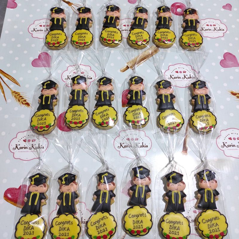 

HAMPERS, SOUVENIR KUKIS TEMA WISUDA ISI 2 (minimal 10 pack)