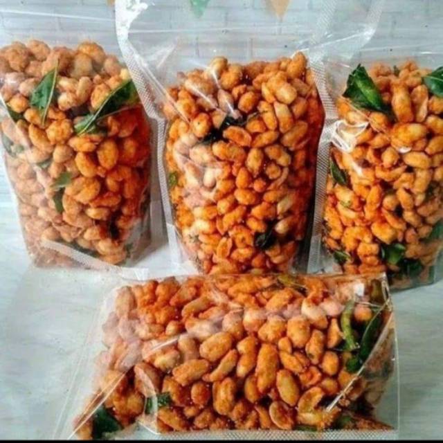 

KACANG BANGKOK DAUN JERUK PEDAS MANIS/KACANG THAILAND RENYAH DAN GURIH