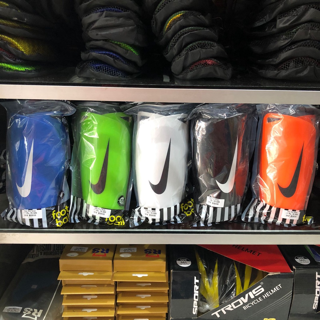 Deker Bola Nike Tamano