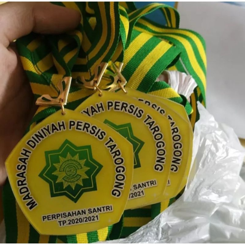 

Medali Akrilik Murah / Medali kelulusan / wisuda / kejuaraan