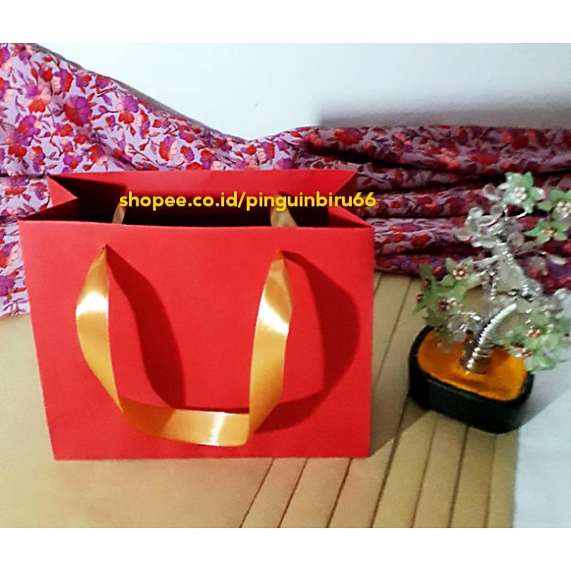 

PAPERBAG GODIEBAG ELEGAN NEW PROMO PRODUK ( MODIS ) 18 x 8 x 22 cm
