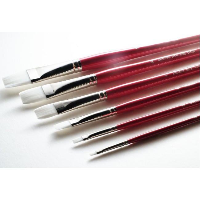 Artemedia Red 950B Flat White Taklon Brush