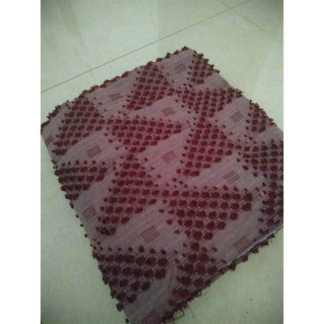 Kain tenun sutra bulu