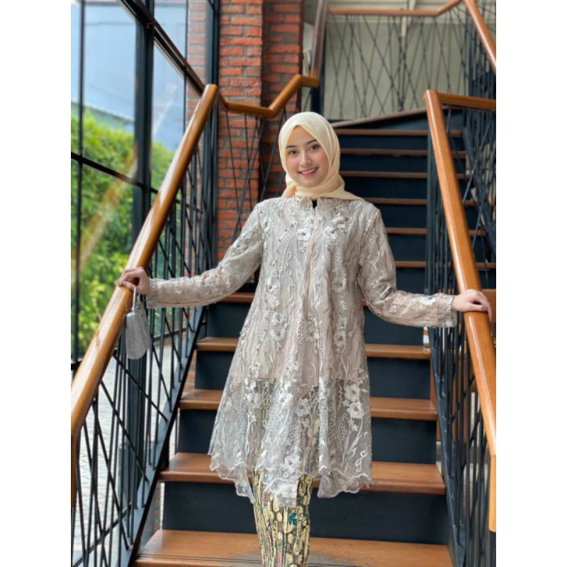 SET.KEBAYA BUSUI TULLE BORDIR NAYSILA