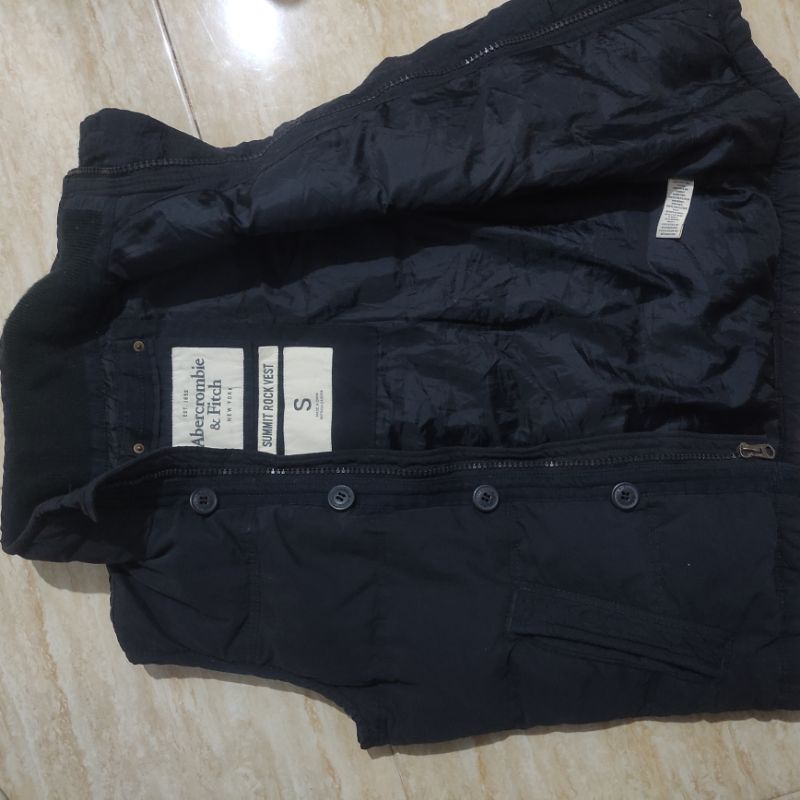 VEST BULANG abercrombie